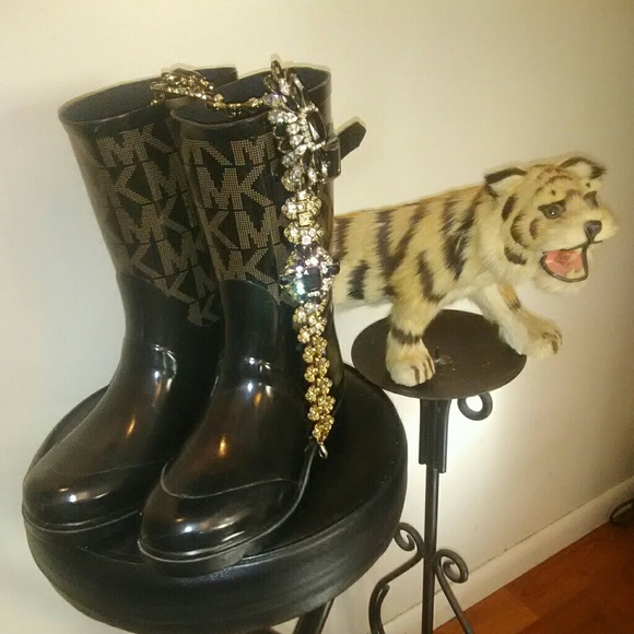 Michael Kors Women's Rain Boots - Picture 1 of 8